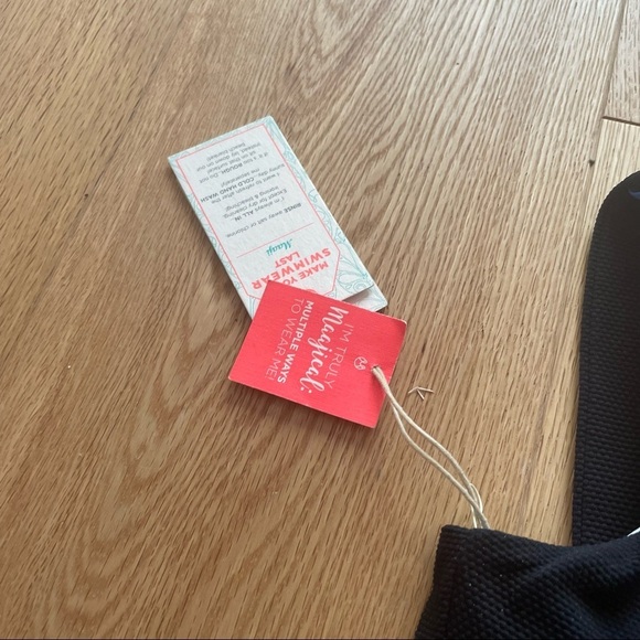 NWT Maaji Dazzling Rib 4- way reversible bikini top - S - Picture 11 of 12